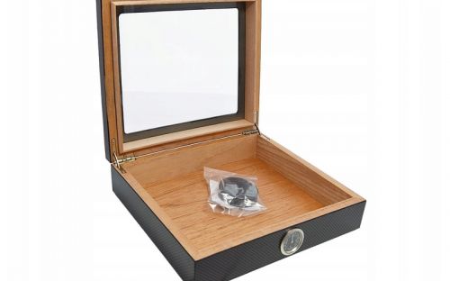Humidor 30 szál szivar részére, Carbon borítású, spanyol cédrusfa szivar doboz, üvegtetős, párásítóval, hygrométerrel - Angelo