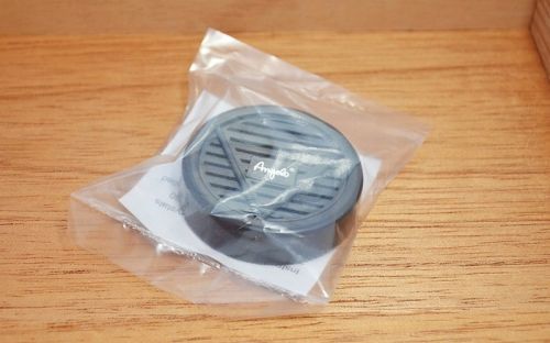 Humidor 30 szál szivar részére, Carbon borítású, spanyol cédrusfa szivar doboz, üvegtetős, párásítóval, hygrométerrel - Angelo