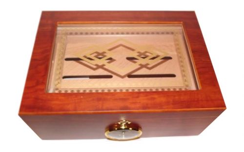 Humidor 50 szivar részére, barna színű cédrusfa szivar doboz, mintás üvegtetővel, külső hygrometerrel
