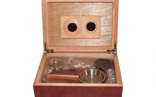 Humidor 30 szál szivar részére, cédrusfa szivar tároló doboz, párásítóval, hygrométerrel - barna + AJÁNDÉK szett!