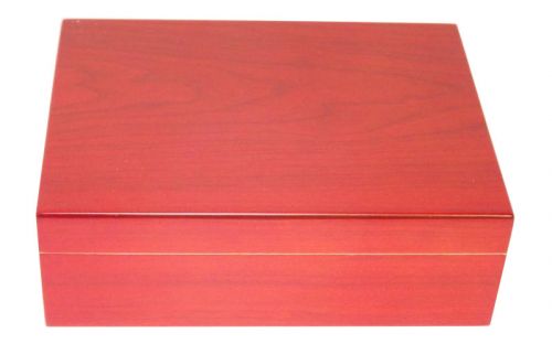 Medici humidor 25 szál szivar részére, cédrusfa szivartartó, párásító, hygrométer - cherry