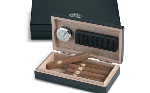 MEDICI Utazóhumidor 5 szál szivar részére, fekete cédrusfa szivardoboz, párásítóval és hygrométerrel