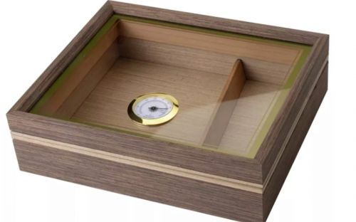 Humidor 30 szál szivar részére, spanyol cédrusfa, mintás üvegtetős, párásító, higrométer - dió-dekor, Achenty!