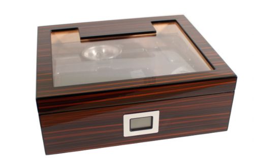 Humidor 50 szál szivarnak, üvegtetős, lakkozott sötétbarna + AJÁNDÉK szett!