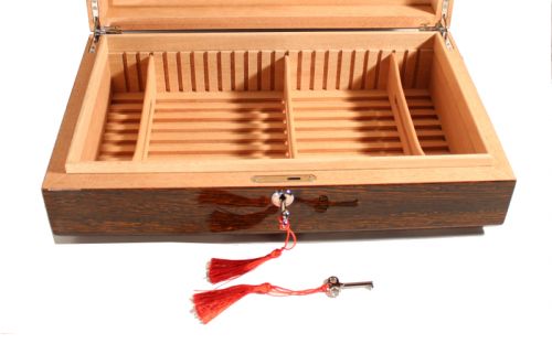 Exkluzív humidor 60 szál szivar részére, cédrus szivar tároló doboz, hygrométerrel, párásítóval - mahagóni