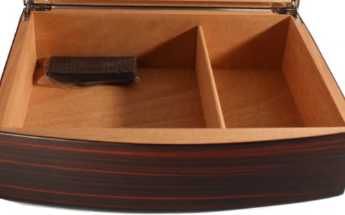 Matt sötétbarna szivar tartó cédrusfa doboz, üvegtetővel, párásítóval, külső hygrométerrel