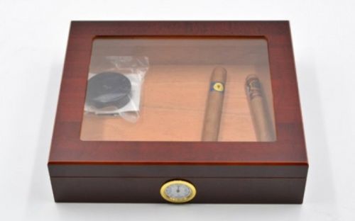 Humidor 30 szál szivar részére, cédrusfa szivar doboz, üvegtető, párásítóval, hygrométerrel - bordó, Angelo