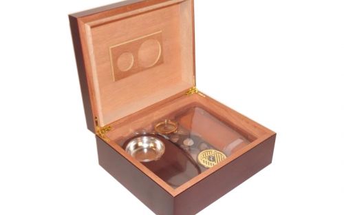 Humidor 40 szál szivar részére, cédrusfa szivar tároló doboz, párásítóval, hygrométerrel - bordó + AJÁNDÉK szett!