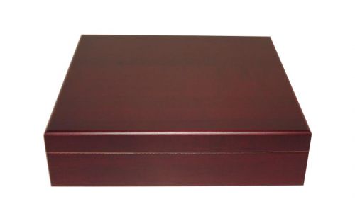 Humidor 20 szál szivar részére, cédrusfa szivardoboz, párásítóval - mahagóni, Angelo