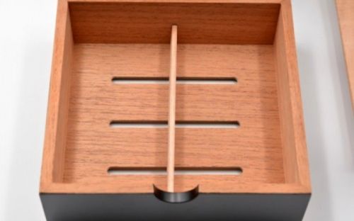 Humidor szekrény 80 szivar részére, 4 fiókkal, külső hygrometer, üveg ajtó - fekete