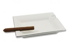 Szivar hamutál - fehér porcelán,ezüst szegéllyel (21x17cm)