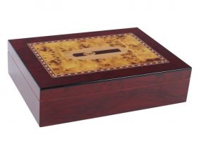 Humidor 30 szivar részére, szivar-díszítéssel, cédrusfa szivartartó doboz - Achenty!