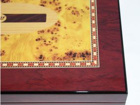 Humidor 30 szivar részére, szivar-díszítéssel, cédrusfa szivartartó doboz - Achenty!