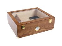 Humidor 40 szál szivar részére, világosbarna színű, cédrusfa, üveg tetővel, párásító és külső hygrometer - Achenty!